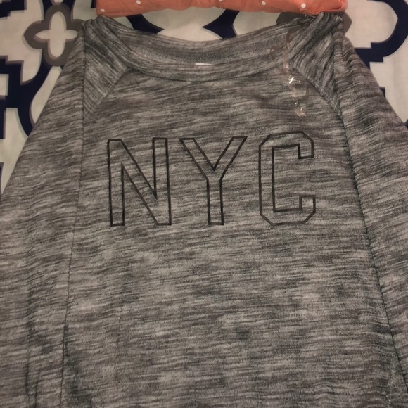 Long sleeve nyc sweater - Picture 2 of 3